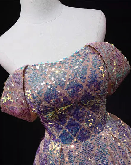 Vestido de fiesta largo de corte A con hombros descubiertos y lentejuelas rosas